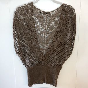 Vintage 😍BCBG Max Azria Crochet top EUC sz. XL would fit med-xl GORGEOUS!! 🤩💋